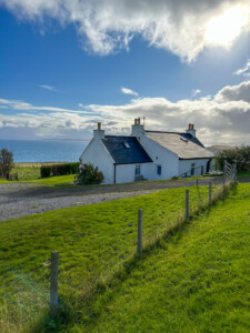 Kohalik Šoti rannikumaja - Šotimaa loodusmatk