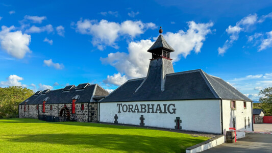 Torabhaig viskitehas - Šotimaa loodusmatk