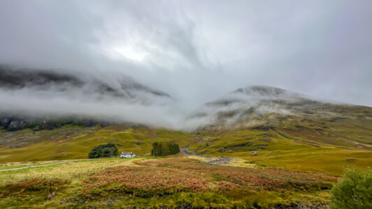 väike maja Glen Coe orus - Šotimaa loodusmatk