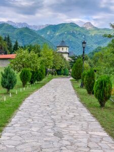 Montenegro reis ja loodusmatk - Moraca klooster