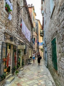 Montenegro reis ja loodusmatk - Kotor vanalinn