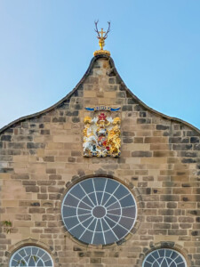 Vapp kirikuseinal Edinburgi vanalinnas - Šotimaa loodusmatk