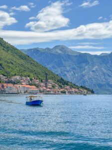 Montenegro reis ja loodusmatk - Our lady of the rocks - Perast
