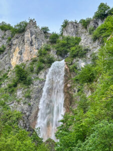 Montenegro reis ja loodusmatk - Durmitori rahvuspark juga