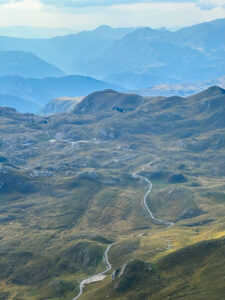 Vaated Prutaši tipust - Montenegro reis ja loodusmatk - sept'25