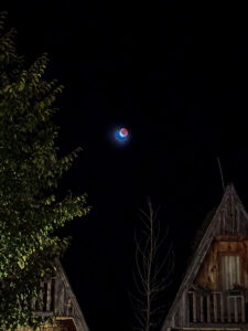 7.sept'25 õnnestus näha täielikku kuuvarjutust - maa jäi päikese ja kuu vahele - Montenegro reis ja loodusmatk