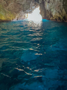 Erksinise veega Blue Cave - Montenegro reis ja loodusmatk