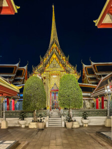 Kirde-Tai rännak, Bangkok