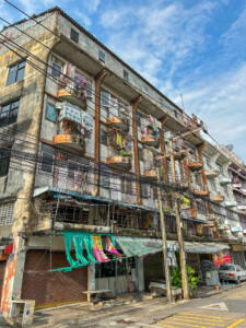 Kirde-Tai rännak, Bangkok