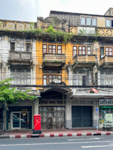 Kirde-Tai rännak, Bangkok