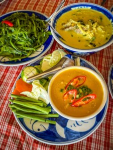 Unustamatu Kambodža reis ja rännak eesti keeles