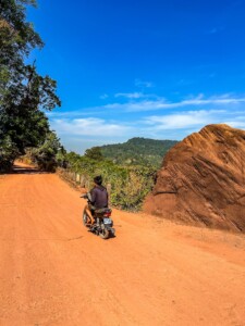 Unustamatu Kambodža reis ja rännak eesti keeles
