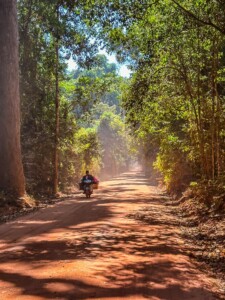 Unustamatu Kambodža reis ja rännak eesti keeles