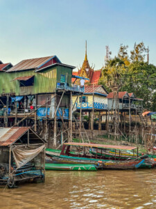 Unustamatu Kambodža reis ja rännak eesti keeles