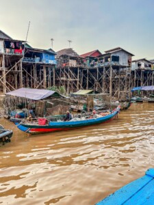Unustamatu Kambodža reis ja rännak eesti keeles
