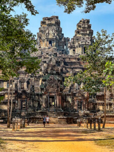 Unustamatu Kambodža reis ja rännak eesti keeles