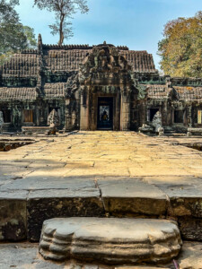 Unustamatu Kambodža reis ja rännak eesti keeles