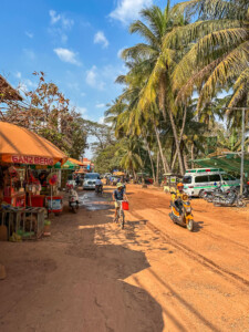 Unustamatu Kambodža reis ja rännak eesti keeles