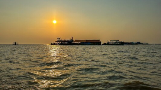 Unustamatu Kambodža reis ja rännak eesti keeles