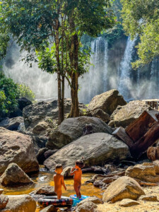 Unustamatu Kambodža reis ja rännak eesti keeles