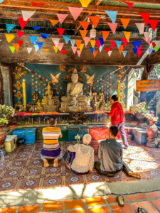 Unustamatu Kambodža reis ja rännak eesti keeles