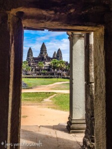 Unustamatu Kambodža reis ja rännak eesti keeles