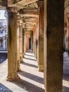 Unustamatu Kambodža reis ja rännak eesti keeles