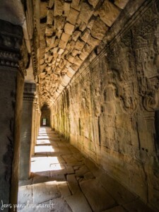 Unustamatu Kambodža reis ja rännak eesti keeles