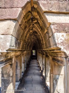 Unustamatu Kambodža reis ja rännak eesti keeles