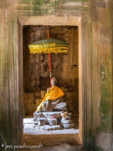 Unustamatu Kambodža reis ja rännak eesti keeles