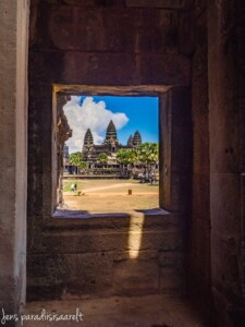 Unustamatu Kambodža reis ja rännak eesti keeles