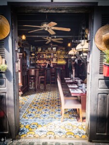 Unustamatu Kambodža reis ja rännak eesti keeles