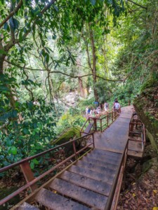 Unustamatu Kambodža reis ja rännak eesti keeles