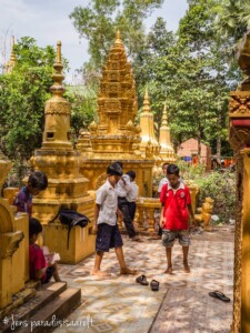 Unustamatu Kambodža reis ja rännak eesti keeles