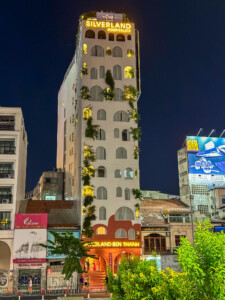 Vietnami reis ja rännak eesti keeles