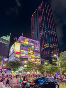 Vietnami reis ja rännak eesti keeles