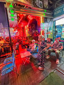 Vietnami reis ja rännak eesti keeles