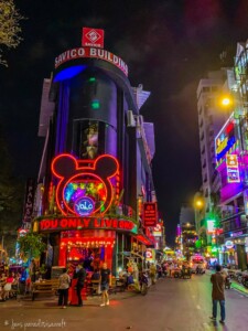 Vietnami reis ja rännak eesti keeles