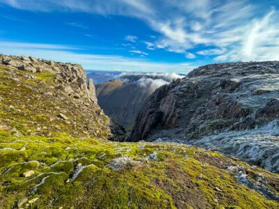 Härmatanud ja lumekirmega Ben Nevis. Šotimaa loodusmatk - Põhja-Šoti mägismaa reis, september 2024