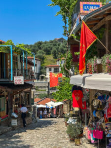 Montenegro reis ja loodusmatk - Old Bar